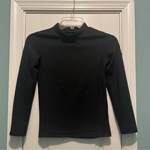 All in Motion Boys Mock Neck Thermal
Size M (8/10)